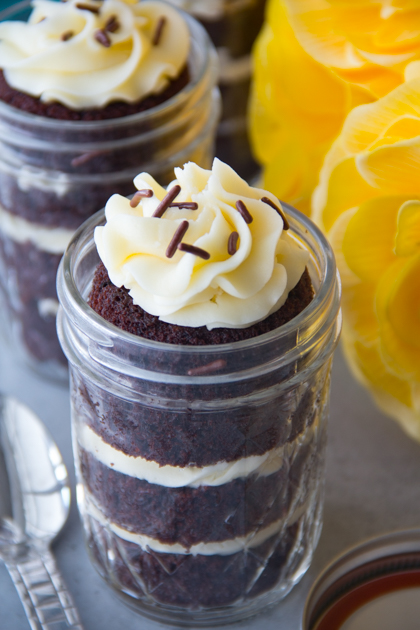 chocolate cakes in a jar on chocolate cake in a jar recipe